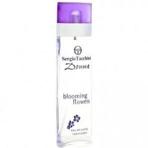 Donna Blooming Flowers