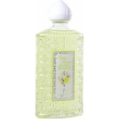 Agua Fresca de Flores Blancas