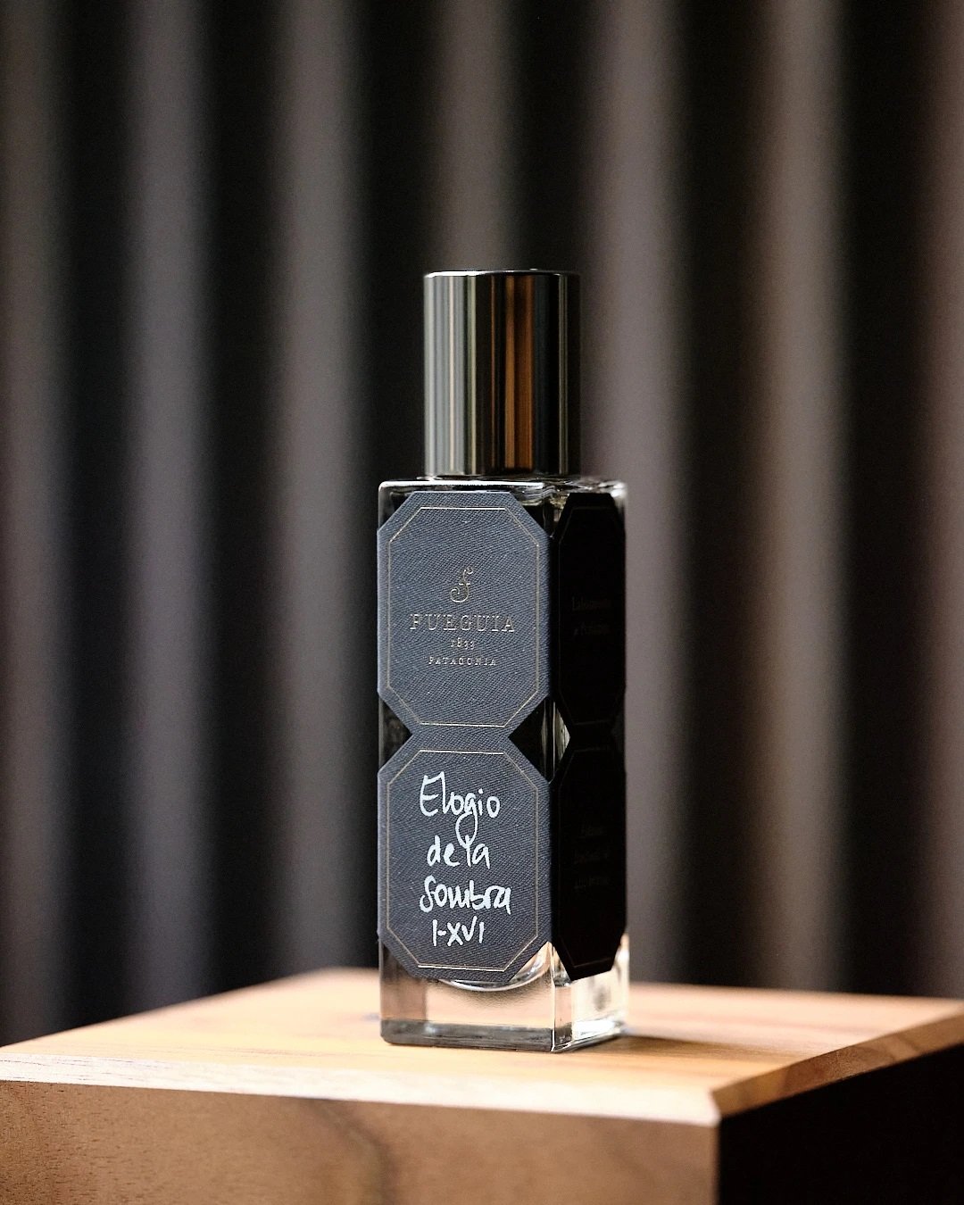 Elogio de la Sombra (Parfum)