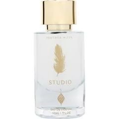 Feather Musk: Studio