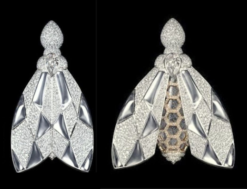 L'Abeille Aux Ailes D'argent - Le Secret de la Reine by Lorenz Bäumer 2011