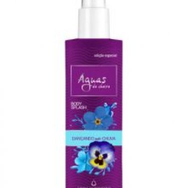 Águas de Cheiro: Dançando na Chuva