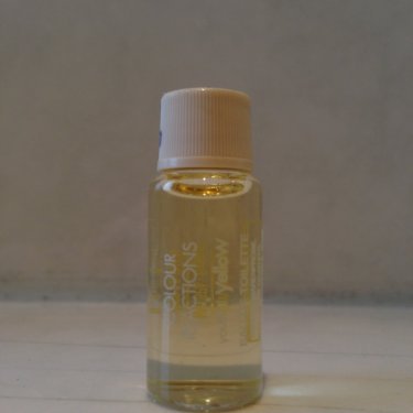 Colour Reactions - Youthful Yellow