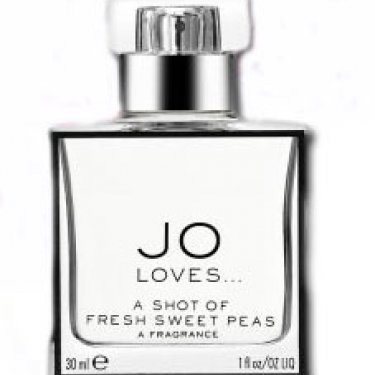 Fresh Sweet Peas / A Shot of Fresh Sweet Peas