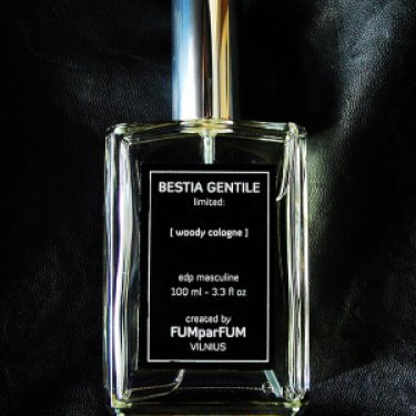 BESTIA GENTILE: woody cologne