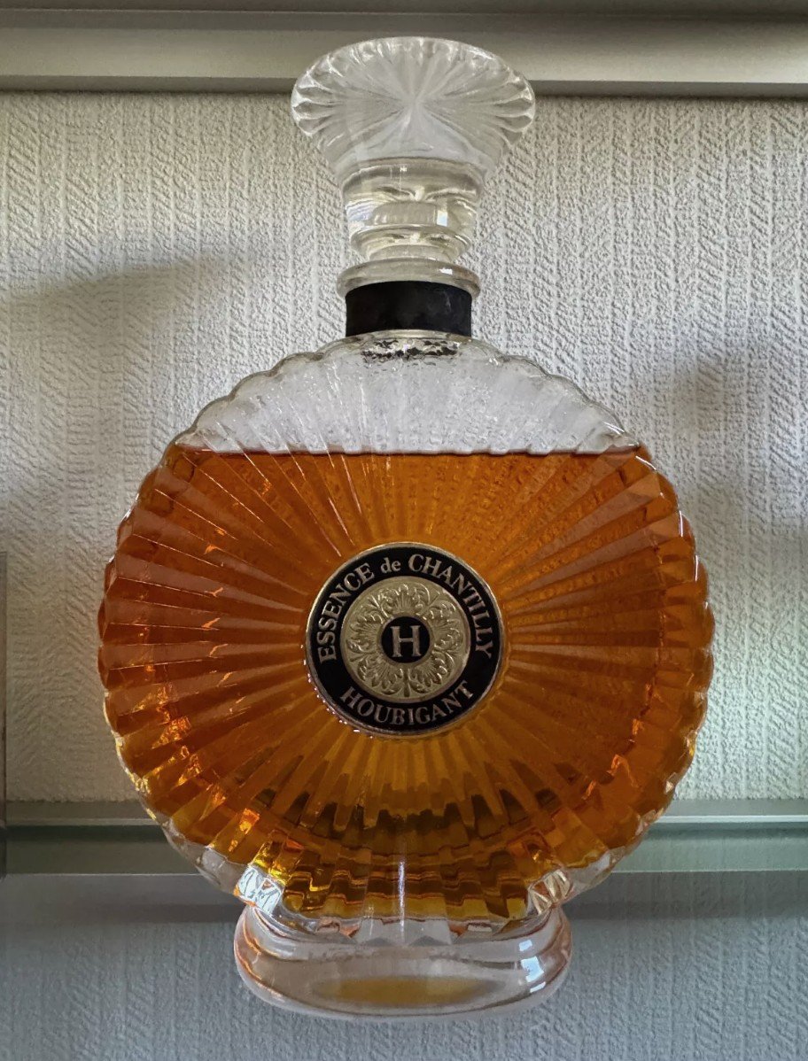 Essence de Chantilly