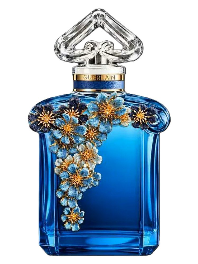 L'Heure Bleue by Begüm Khan