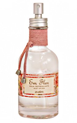 Água Refrescante Em Flor